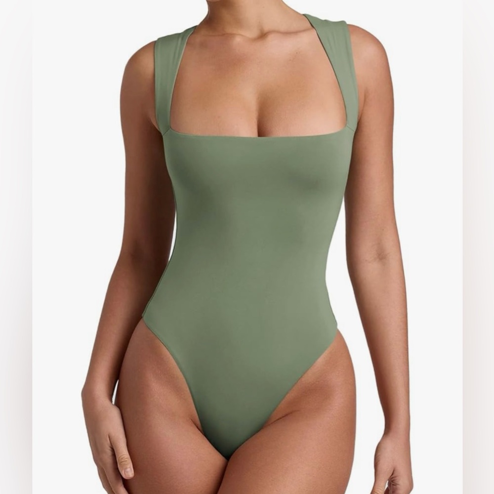 NWT Dark Green REORIA Butsmooth® Women’s Bodysuit size XS